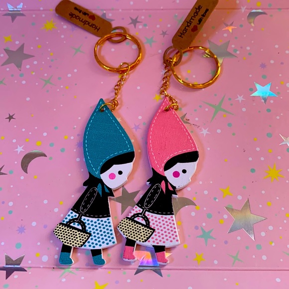 🍄set of 2 handmade cute girl keychains - Picture 1 of 1